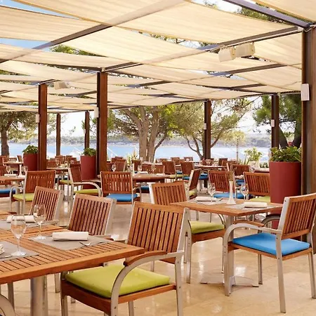 بارك بلازا بلفيدير 4*