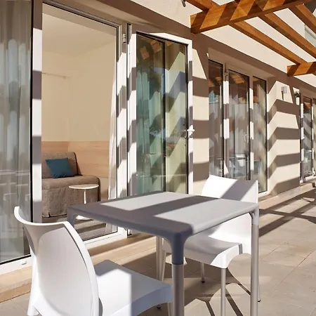 Park Plaza Belvedere 4* Μεντουλίν