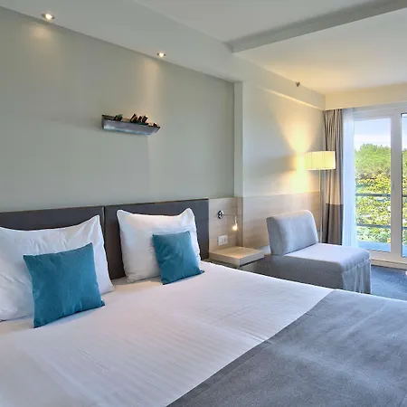 Ξενοδοχείο Park Plaza Belvedere 4*