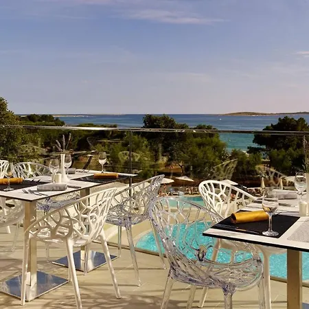 Park Plaza Belvedere