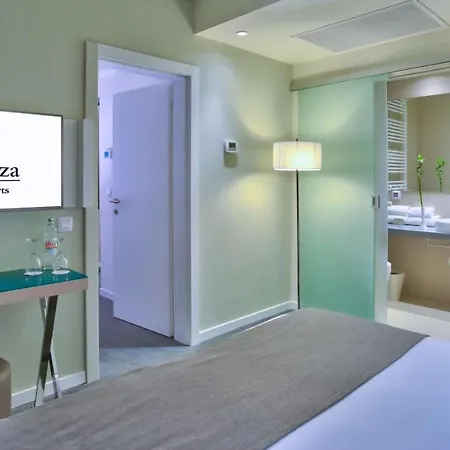 Park Plaza Belvedere Hotel 4*