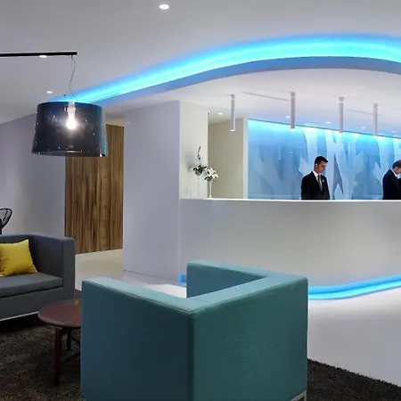 Park Plaza Belvedere Hotel 4*