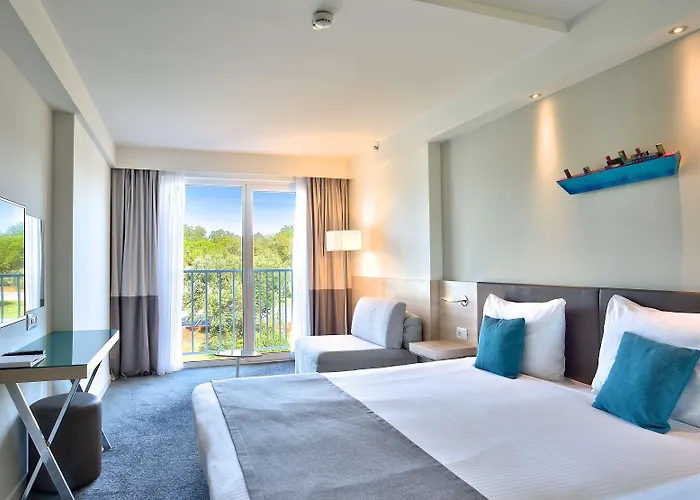 Park Plaza Belvedere