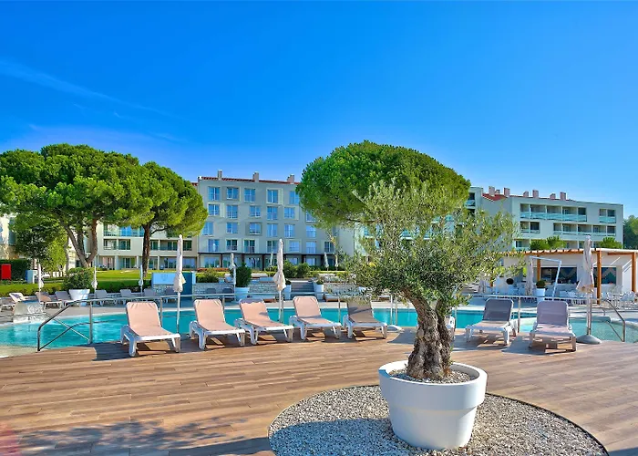 Park Plaza Belvedere Hotel 4*